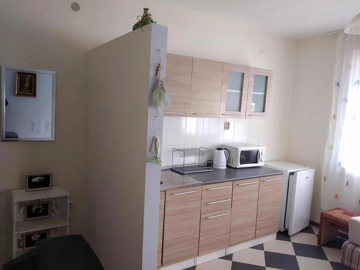 Къща За Гости Синьо Лято Pomorie Guest house
